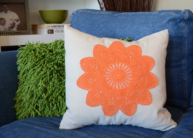 doily_pillow